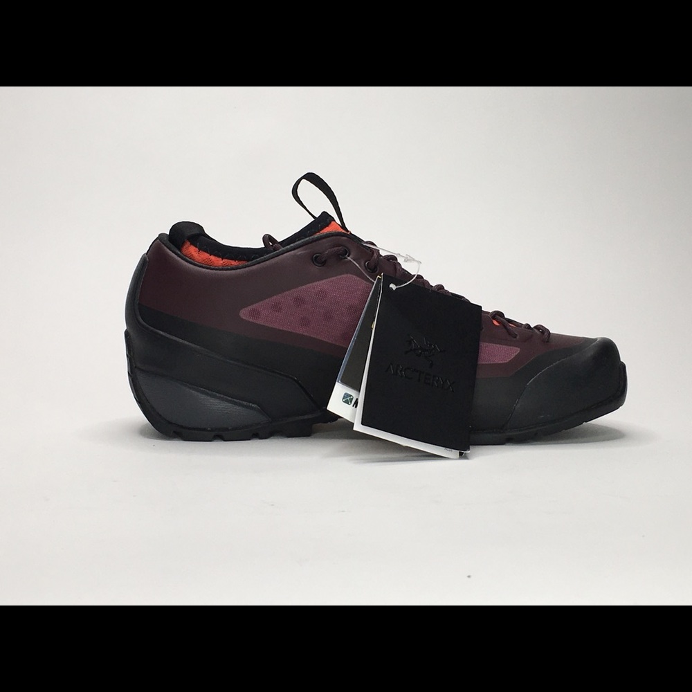 ARC’TERYX WOMENS ACRUX FL APPROACH HIKING SHOES - Picture 3 of 8